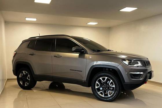 JEEP COMPASS 2.0 16V DIESEL TRAILHAWK 4X4 AUTOMÁTICO JEEP COMPASS 2.0 16V DIESEL TRAILHAWK 4X4 AUTOMÁTICO